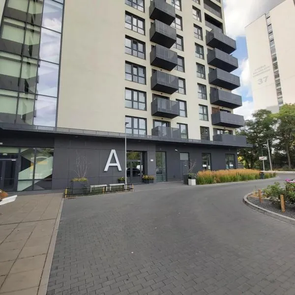 1130 Wojciechowskiego 6A - Tanie Pokoje w Apartamencie - samodzielne zameldowanie - self check in，位于波兹南的酒店