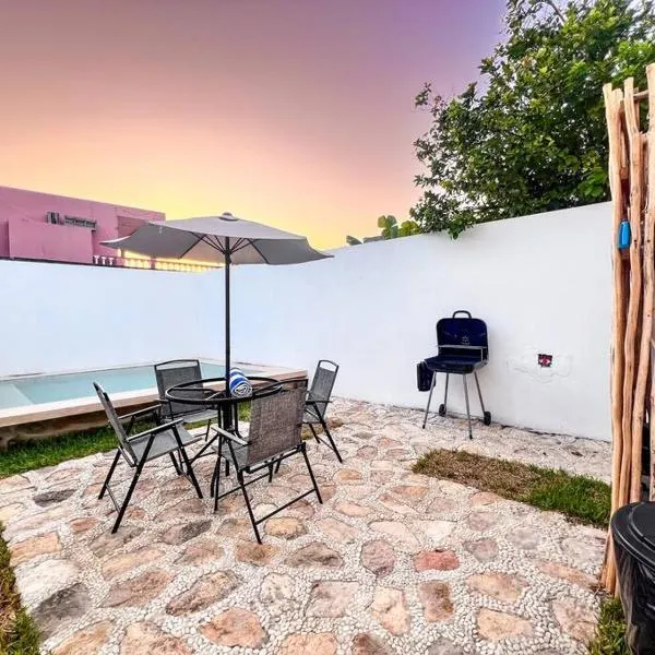 4 Br semi luxury house in downtown with pool - Casa San Juan，位于巴利亚多利德的酒店