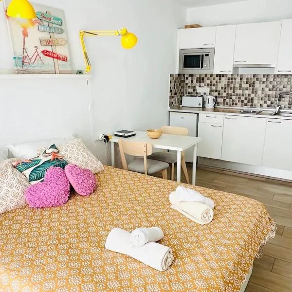 Estudio Frente al Mar Casa Eva，位于科斯塔特吉塞的酒店