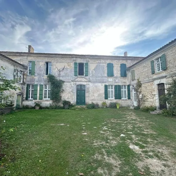 Chambres et table d'hôtes Maison Garesché，位于Nieulle-sur-Seudre的酒店