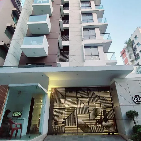 Luxurious apartment at Dhaka，位于达卡的酒店
