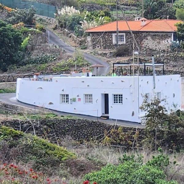 Casa Salvia Bed & Breakfast - Icod - Tenerife，位于伊科德洛斯维诺斯的酒店