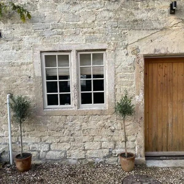 The Snug - cosy cottage in a great location，位于Holt的酒店