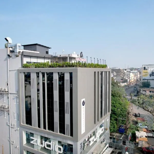 Zip By Spree Hotels Nanded，位于楠代德的酒店