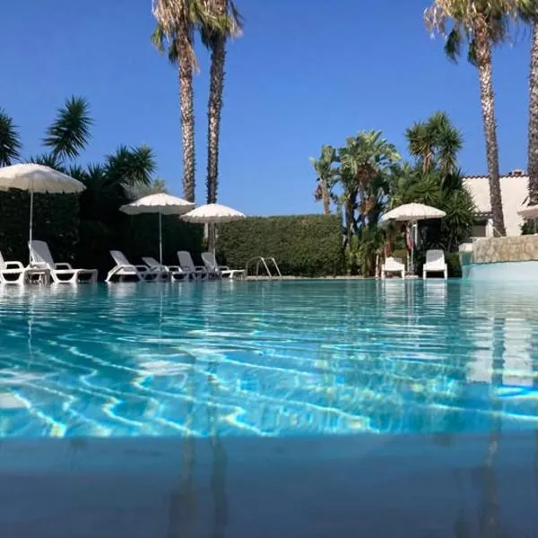 Magnolia Hotel Vieste，位于维耶斯泰的酒店