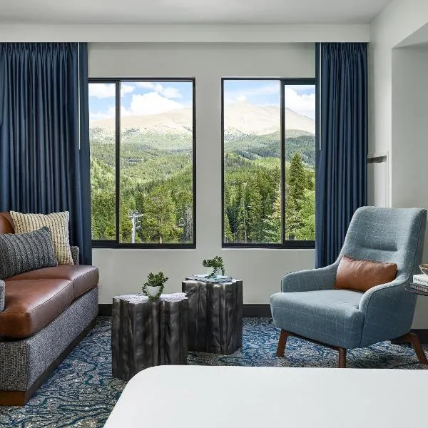 Hotel Alpenrock Breckenridge, Curio Collection by Hilton，位于布雷肯里奇的酒店