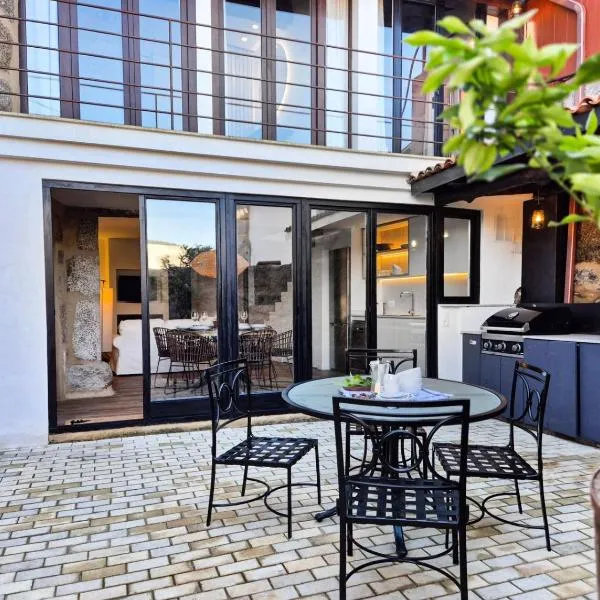 YourHouse O Canton II villa，位于洛维奥斯的酒店