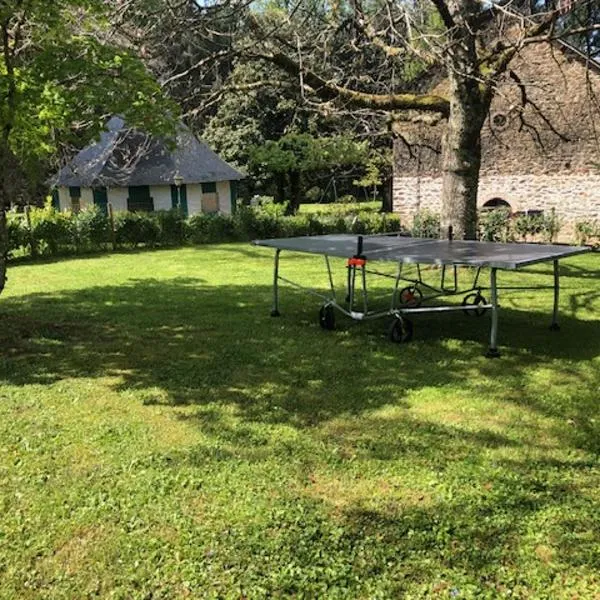 Gite du Haras de la Cour，位于阿尔纳克－蓬帕杜尔的酒店