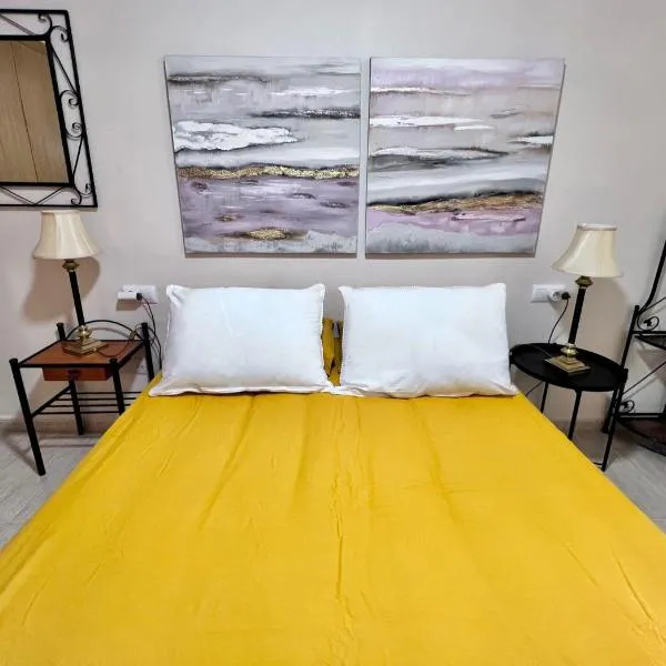 Apartamentos Arcos Céntrico，位于阿桂拉斯的酒店