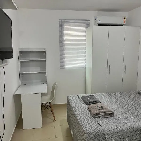 Flat 204 beira mar，位于卡贝德卢的酒店