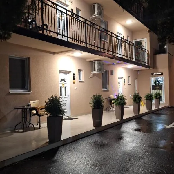 Apartments Green Beograd，位于Borča的酒店