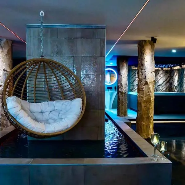 NUXIA Suites&SPA L'Avolupté，位于塞兹河畔巴尼奥勒的酒店