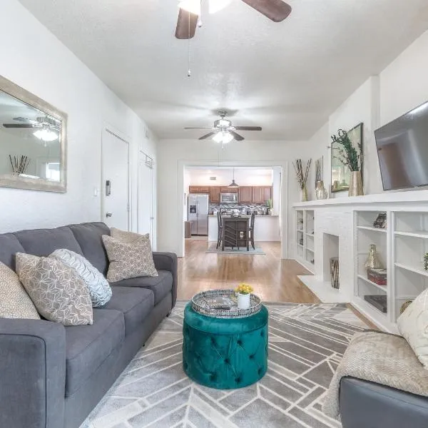 Carson Flats Apt 6 - 1BR Near BOK, OSU Med, Dtwn，位于塔尔萨的酒店