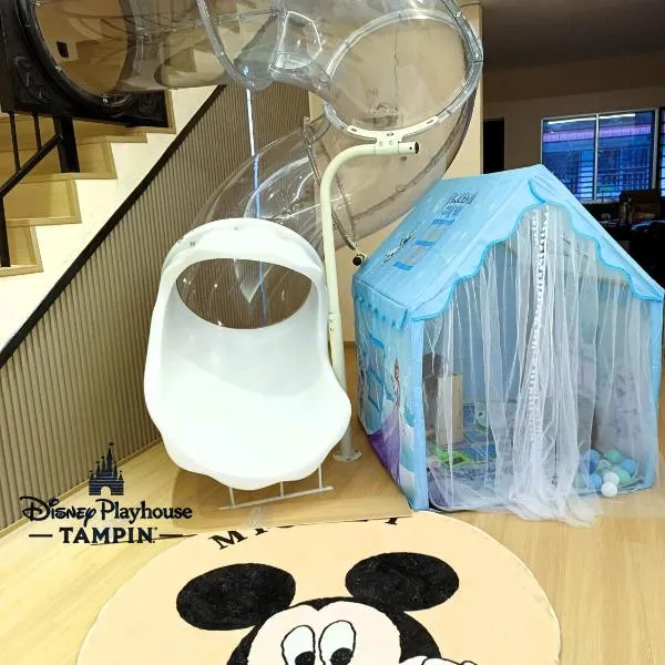 Disney Playhouse Tampin AFamosa Melaka Alor Gajah，位于淡边的酒店