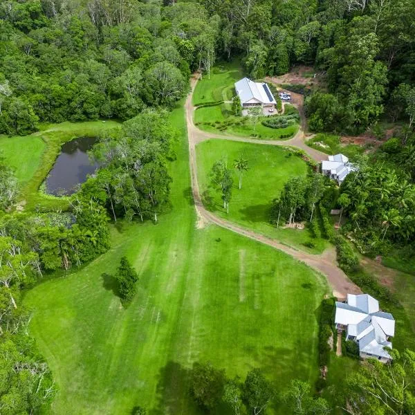 睡帽岭拜伦湾腹地山林小屋，位于Dorroughby的酒店