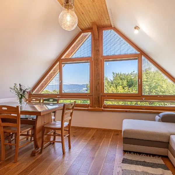 Vineyard cottage Škatlar 3，位于奥托亚克的酒店