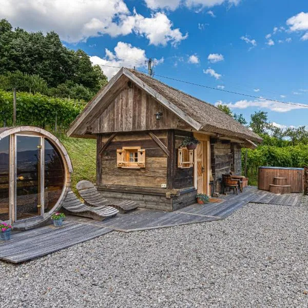 Glamping Paradise Škatlar，位于奥托亚克的酒店