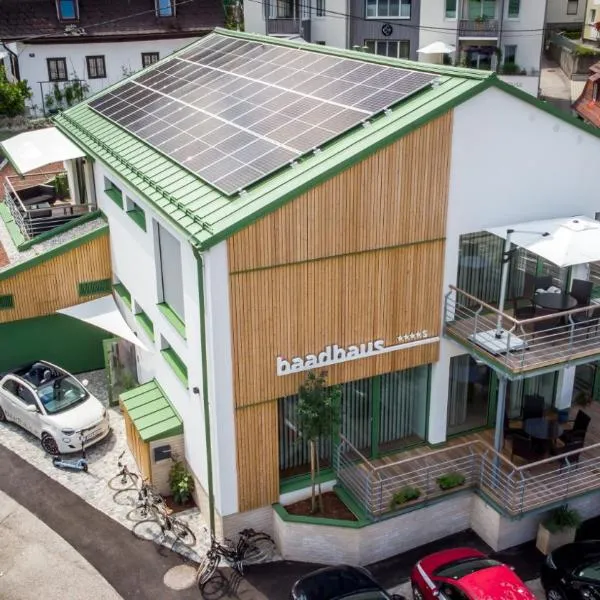 baadhaus - 4 Sterne Superior，位于特劳恩基兴的酒店