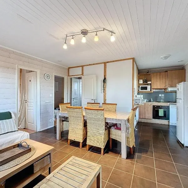 Chalet de la Butte aux Cerfs，位于Saint-Manvieu-Bocage的酒店