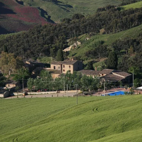摩纳哥迪梅佐农庄酒店，位于Santa Caterina Villarmosa的酒店