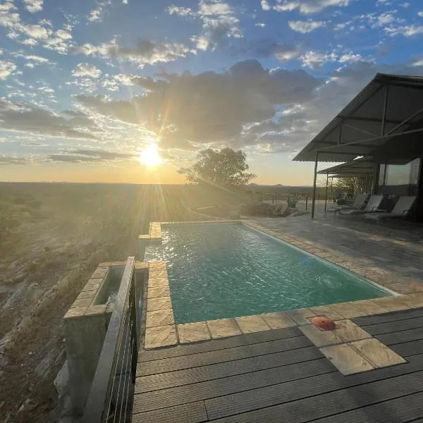 Aloegrove Safari Lodge，位于奥奇瓦龙戈的酒店