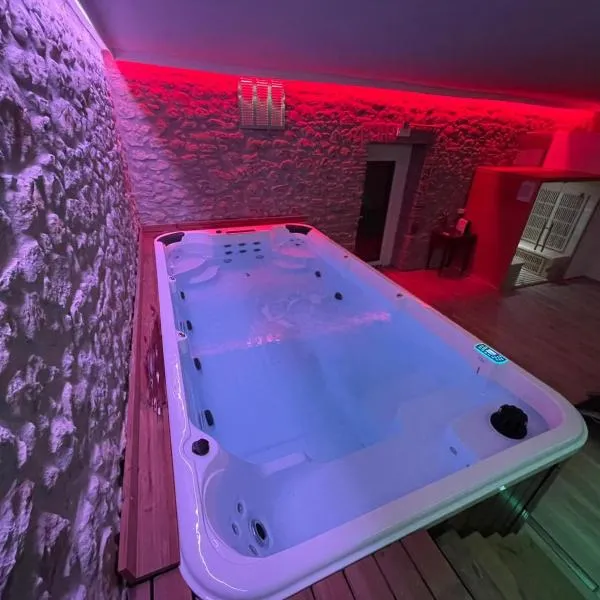 Novecento Luxury&Spa Residence 4 Stelle，位于蒙特塞的酒店