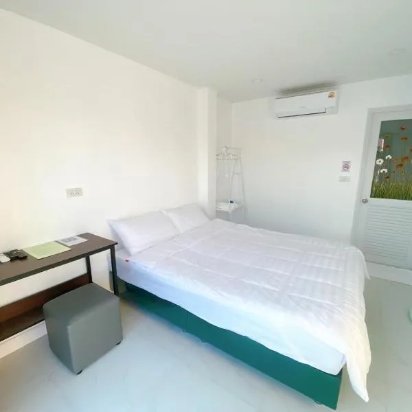 บ้าน ณัฐฐิญา โฮมสเตย์ Nattiya Homestay，位于Sathani Wat Suwan的酒店