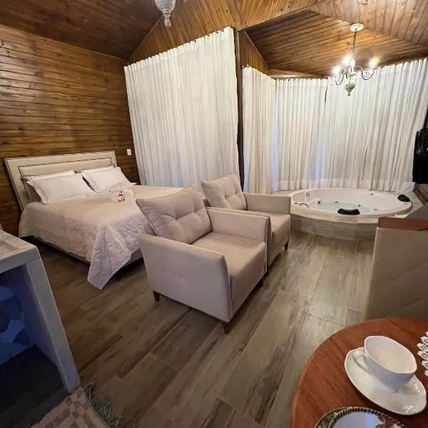 Pousada Alto Colina - Chalé Siriema，位于新文达移民镇的酒店