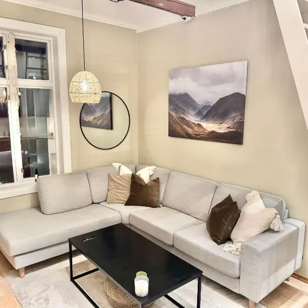 Unik leilighet midt i Narvik，位于纳尔维克的酒店