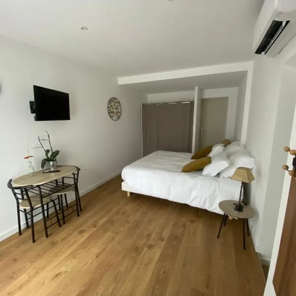 L auvetia studio，位于阿纳齐的酒店