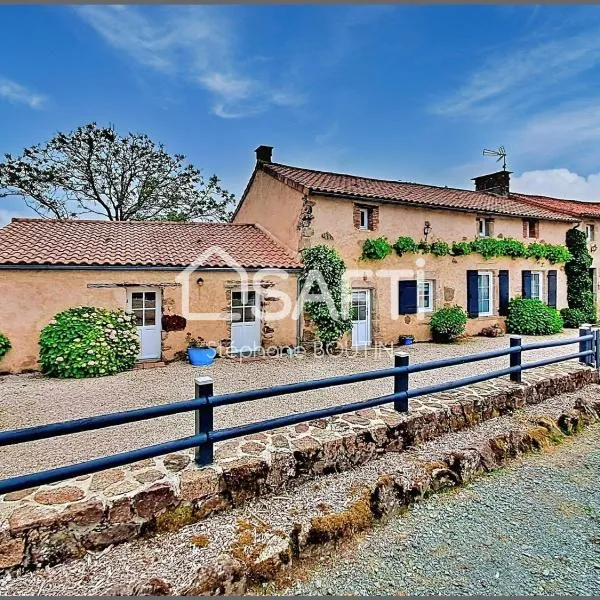 La Gondromière 79140 CERIZAY，位于Cerizay的酒店