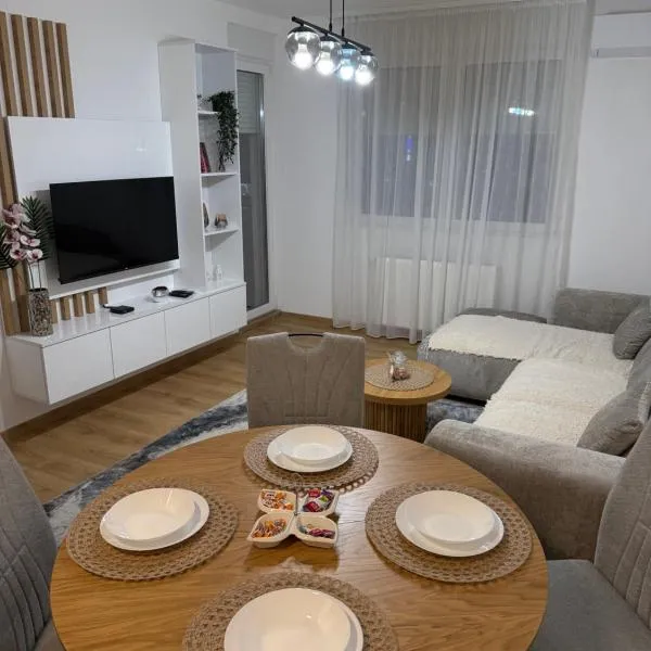 Smart Apartmani，位于克鲁舍瓦茨的酒店