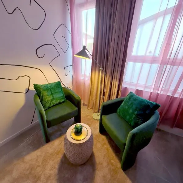 Be Magenta, Art Home - Rose style - Near Milano, Rho Fiera, Malpensa，位于马真塔的酒店