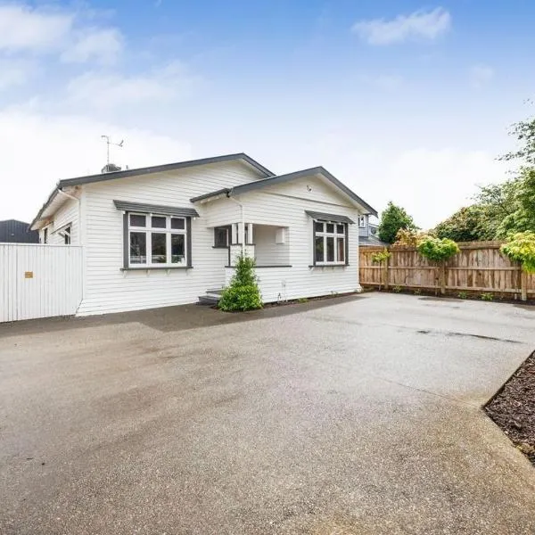 Central 3bedroom home，位于北帕默斯顿的酒店