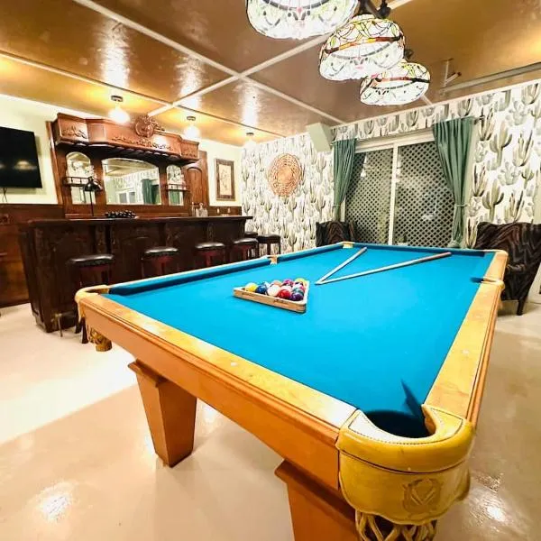 Joshua Tree House with Great View - 1 min from visitor center!，位于约书亚树的酒店