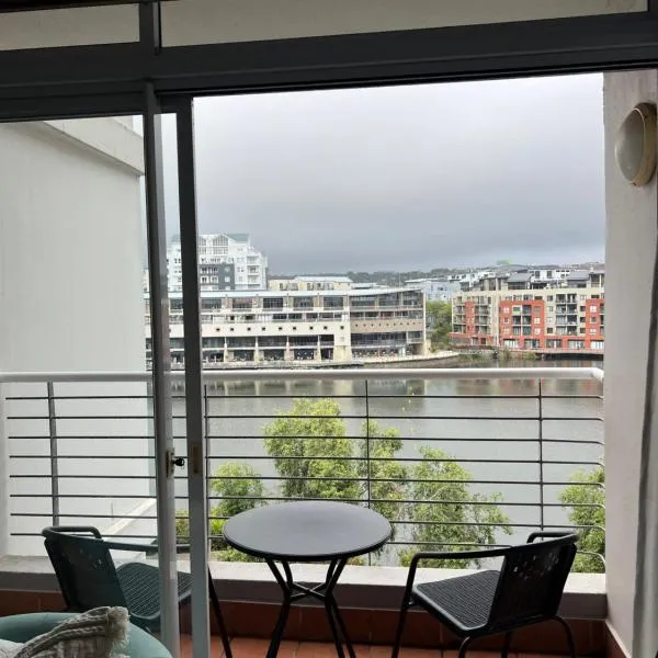 Tyger waterfront apartment，位于Cape Town的酒店