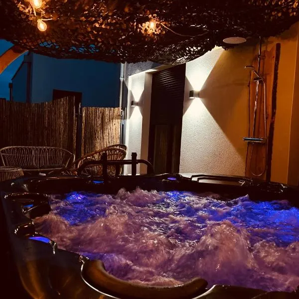 Pura Vida Spa - gîte avec spa extérieur couvert，位于Écaillon的酒店