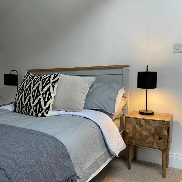 The Penthouse Apartment, Sleeps 4, Town Centre，位于布兰普顿的酒店