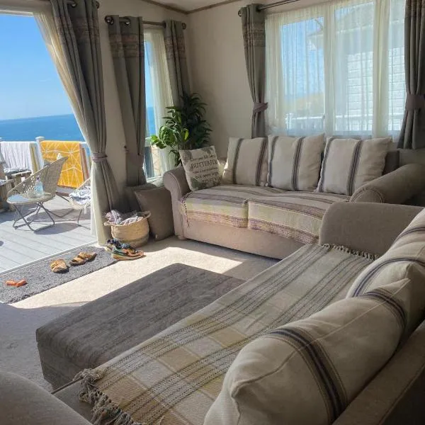 SeaView Chalet-DurdleDoor-Sleeps4to6- Pet friendly，位于威尔汉姆的酒店