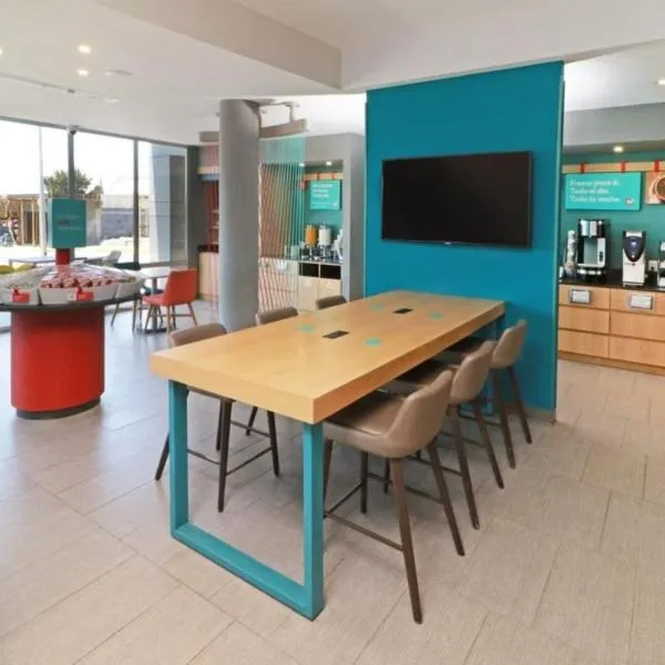 Avid Hotel Querétaro Centro Sur by IHG，位于克雷塔罗的酒店