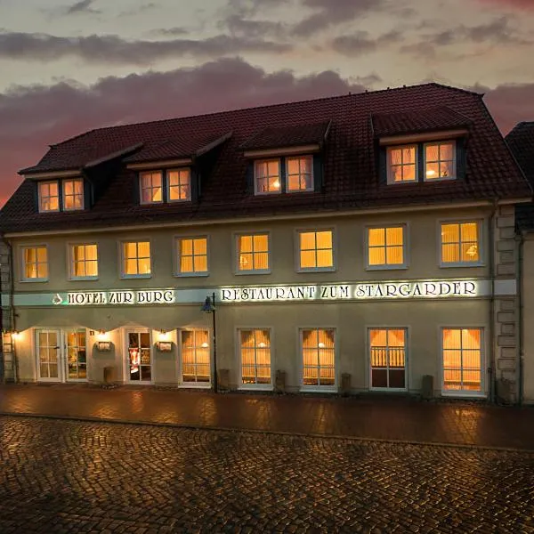 Hotel Zur Burg GmbH，位于新勃兰登堡的酒店