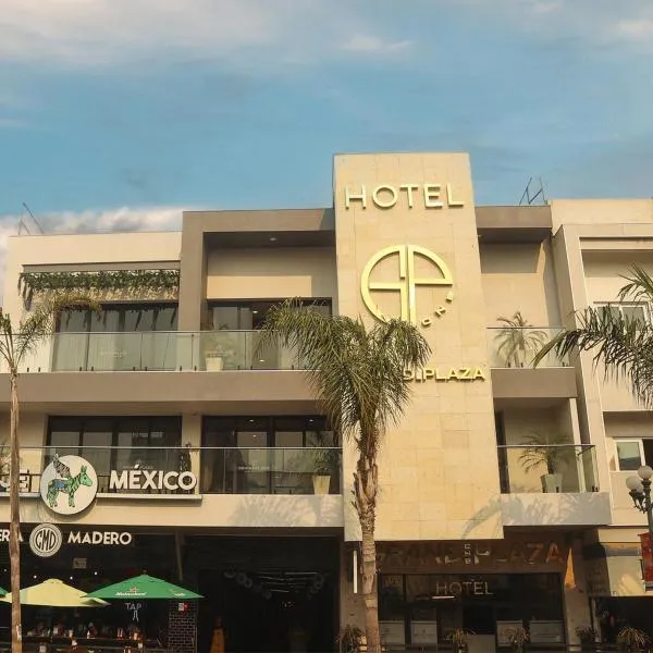 Hotel Grand One Plaza，位于提华纳的酒店