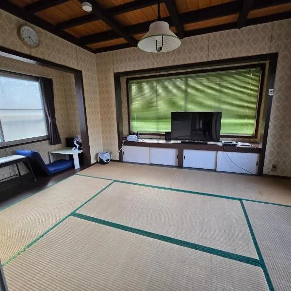 エフケーテックほったらかし宿，位于岩国市的酒店