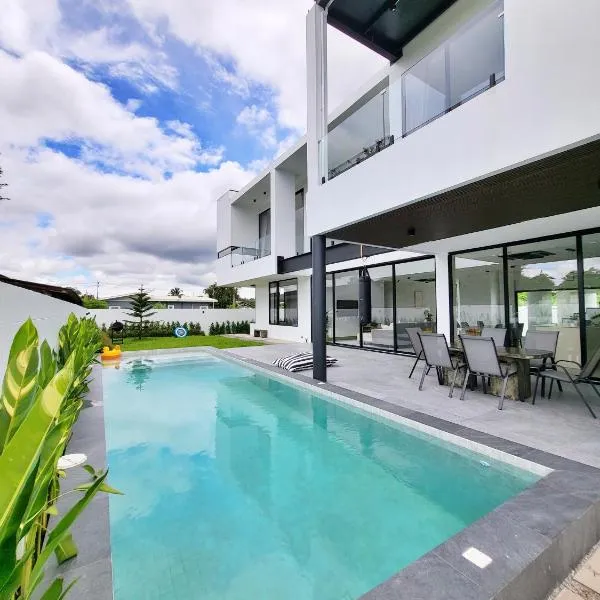Pool villa near Ruamchok Boxing private pool etc，位于清迈的酒店
