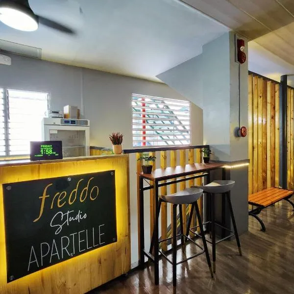 Freddo Studio Apartelle，位于Lapu Lapu City的酒店