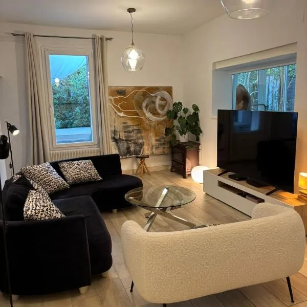 Grande maison avec beaucoup de charme centre ville de Perpignan，位于佩皮尼昂的酒店