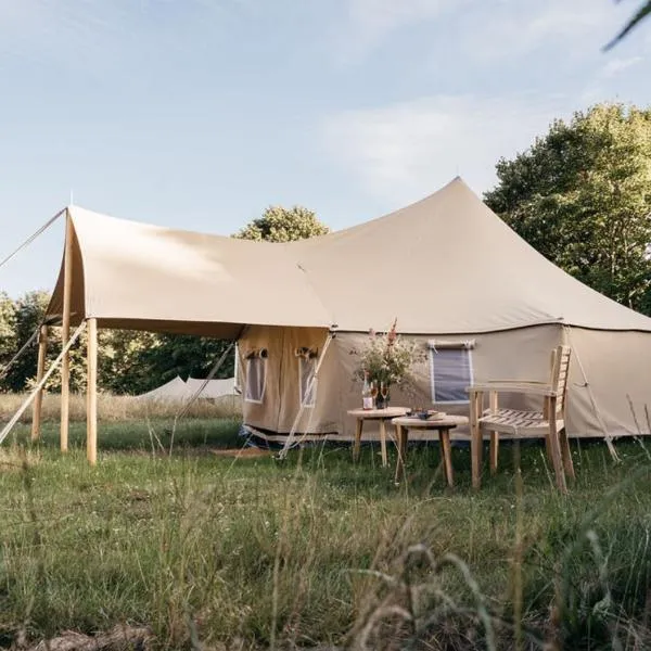 Villa Huno Glamping，位于博雷的酒店
