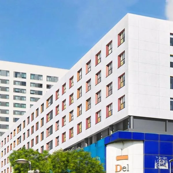 Yugo Llac Sabadell，位于萨瓦德尔的酒店