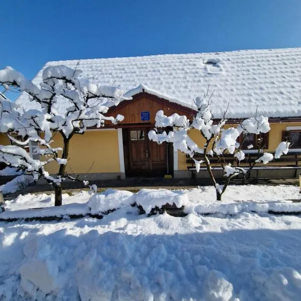 Kuća za odmor Vuketich hills，位于Ozalj的酒店