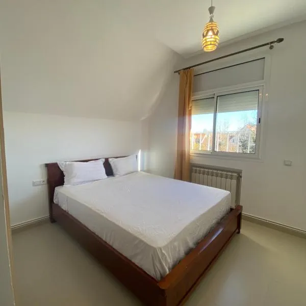 Cedar Peak Residence，位于伊夫兰的酒店